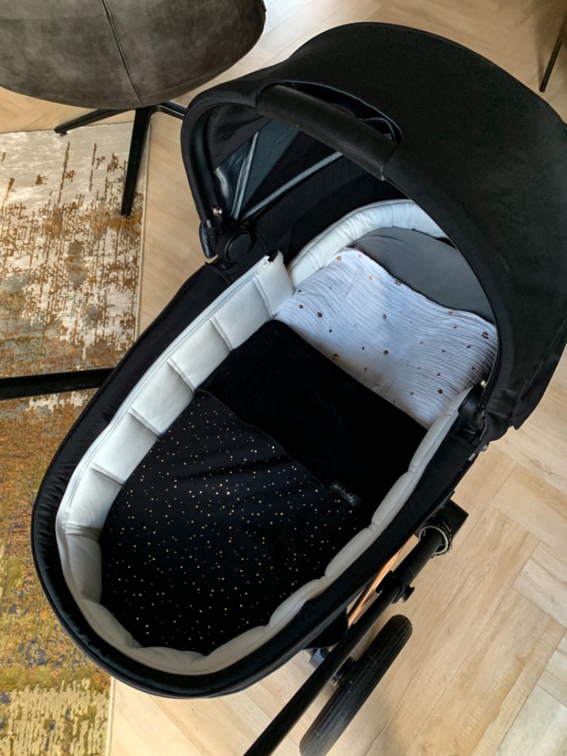 adelaar sturen Methode Kinderwagen / maxicosi deken goud zwart luxe - DEKENTJES GOUD / ZWART -  Made for Baby